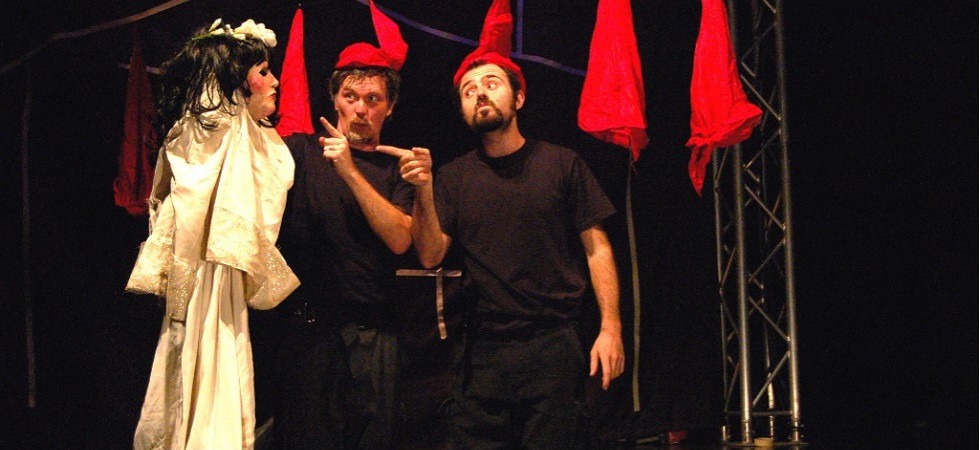 Biancaneve de La Baracca-Testoni Ragazzi inaugura la programmazione per famiglie del Teatro ragazzi con Centro servizi